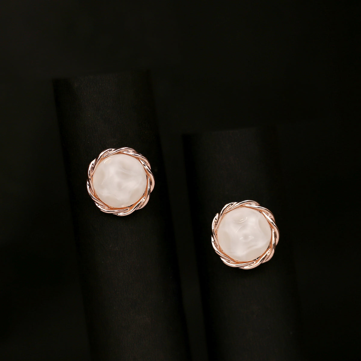 Timeless Elegance: Rose Gold Pearl Earrings