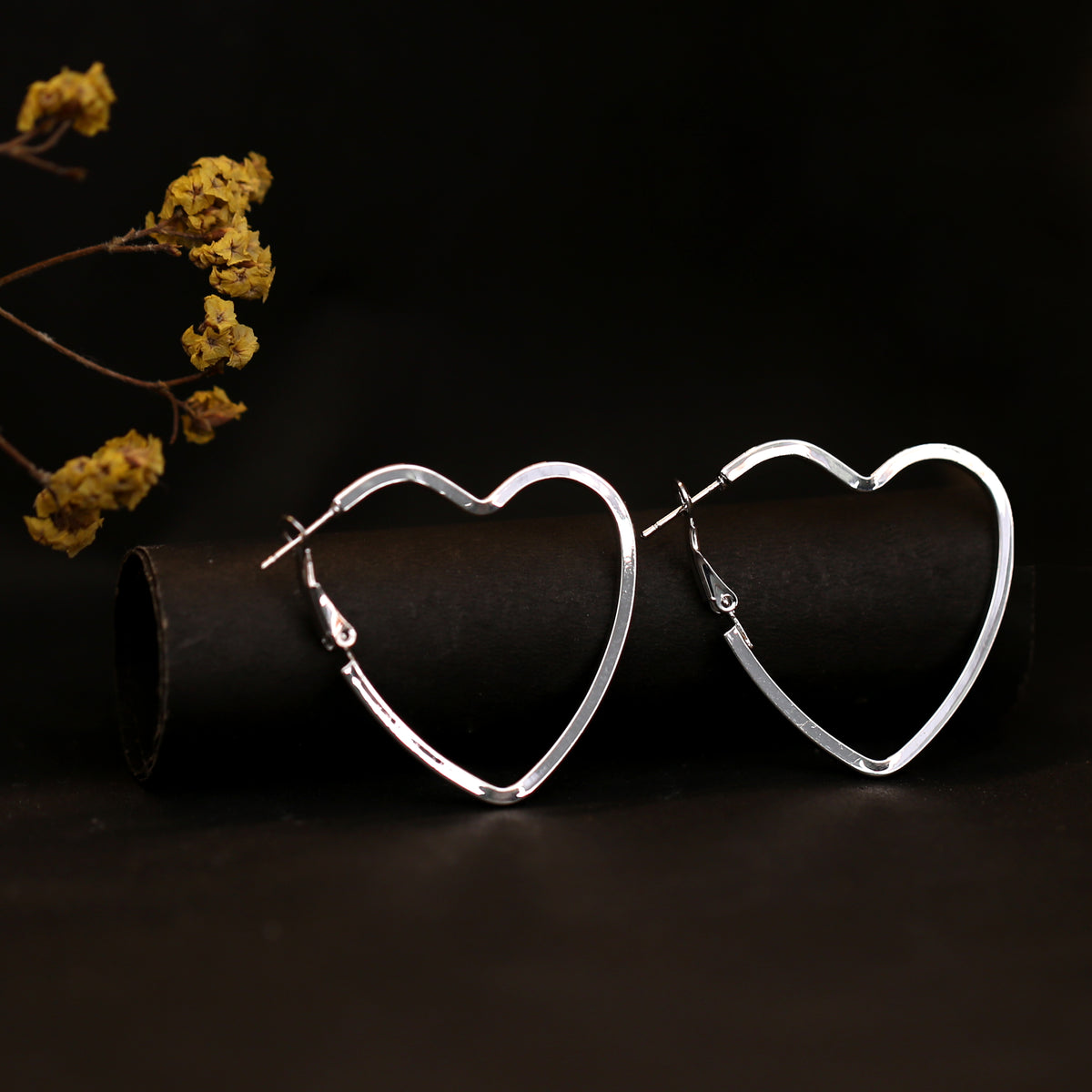 Enchant Hearts - Dazzle with Silver Elegance